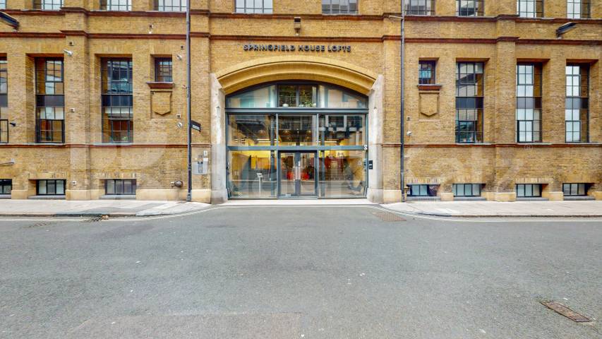 Modern studio apartment within a warehouse conversion in the trendy Dalston Springfield House lofts - Tyssen Street, Dalston
